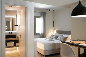 Apademia Skyros Luxury Residences